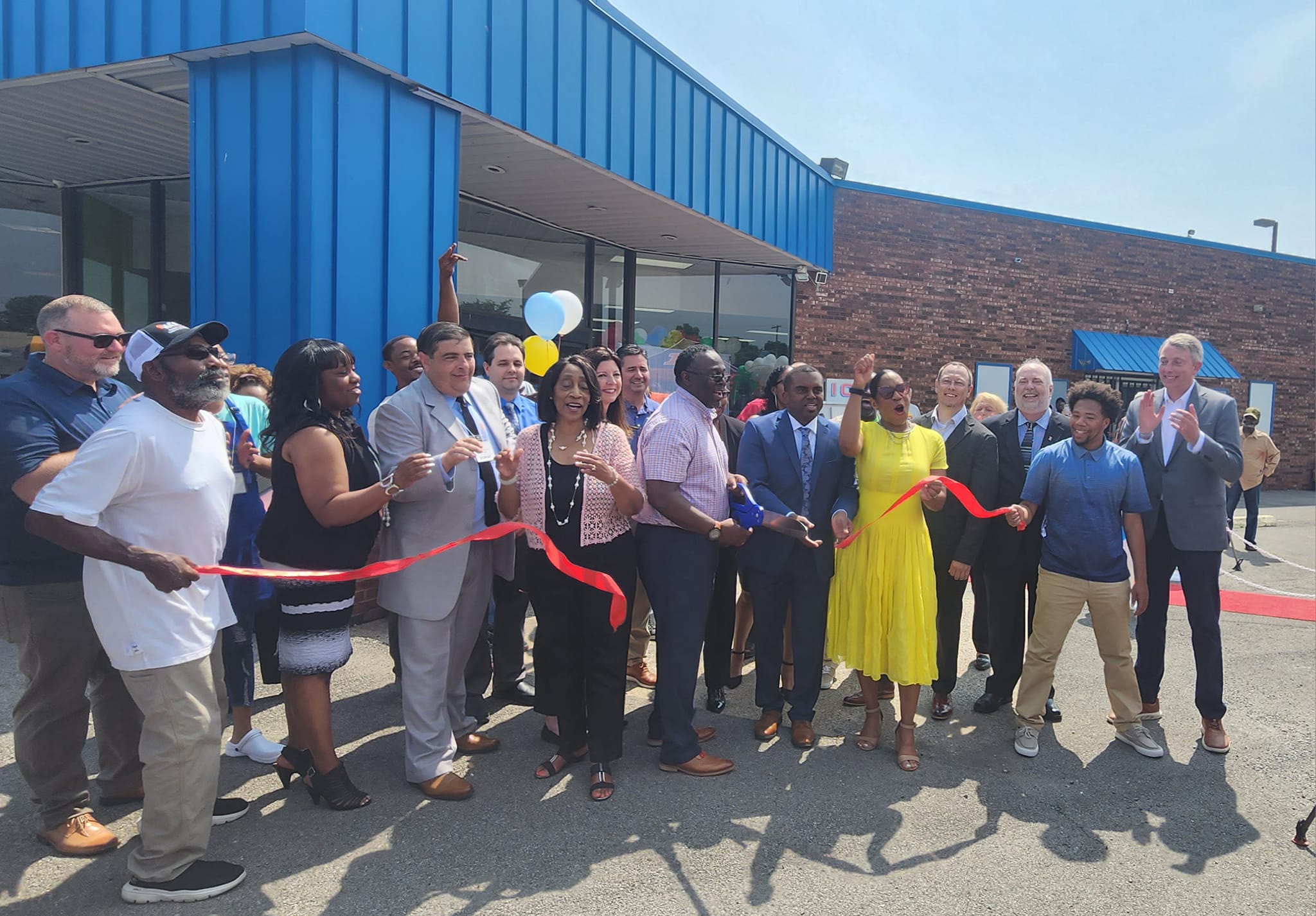 Grand Opening of Rise Community Market ribbon cutting ceremony with Lt. Governor